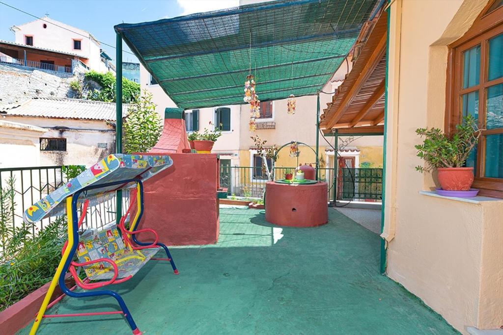 Appartement Fay's Barbeque Garden-House à Corfu  Extérieur photo